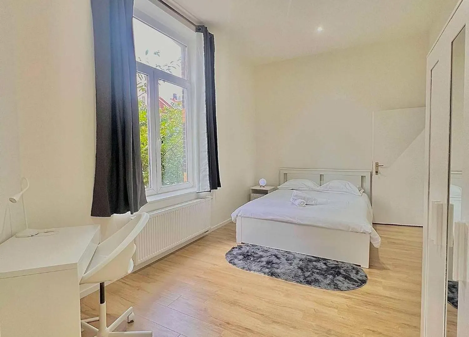 Apartment Renove & Scintillant A Bruxelles Belgium